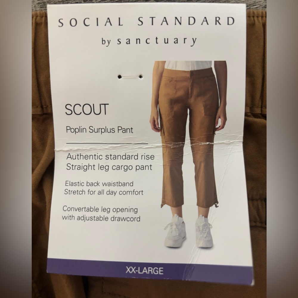 Women’s Size XX-Large Caramel Cargo Pants